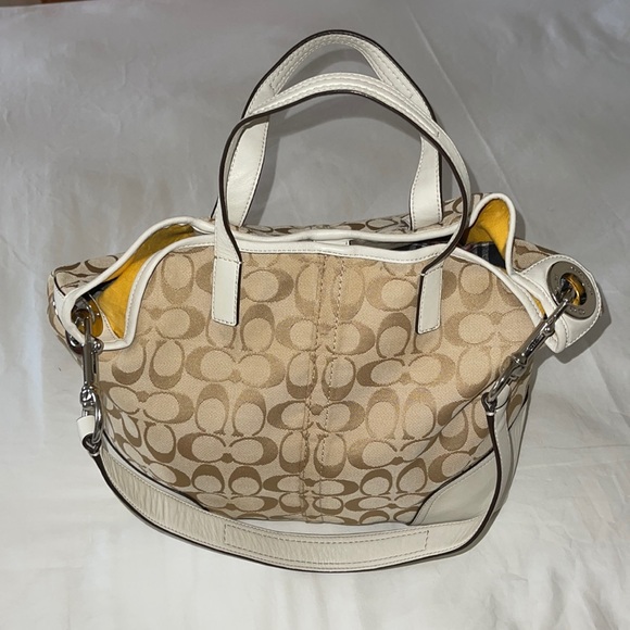 Coach Hadley signature duffle bag/wrist bag. Medium size - Picture 1 of 16